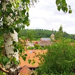 Hébergement de vacances Blaue Blume Mit 11 Kw Ladestation, Kamin, Terrasse, Eingezaeuntem Garten, Sauna, Wlan, Netflix, 2 Hunde Willkommen!