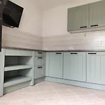 Hébergement de vacances Blaue Blume Mit 11 Kw Ladestation, Kamin, Terrasse, Eingezaeuntem Garten, Sauna, Wlan, Netflix, 2 Hunde Willkommen! Güntersberge
