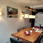 펜션 Blaue Blume Mit 11 Kw Ladestation, Kamin, Terrasse, Eingezaeuntem Garten, Sauna, Wlan, Netflix, 2 Hunde Willkommen! *