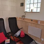 Blaue Blume Mit 11 Kw Ladestation, Kamin, Terrasse, Eingezaeuntem Garten, Sauna, Wlan, Netflix, 2 Hunde Willkommen! Hébergement de vacances