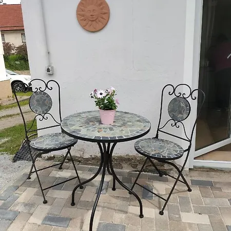 Blaue Blume Mit 11 Kw Ladestation, Kamin, Terrasse, Eingezaeuntem Garten, Sauna, Wlan, Netflix, 2 Hunde Willkommen! 펜션 군터스베르게