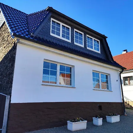 Feriehus Blaue Blume Mit 11 Kw Ladestation, Kamin, Terrasse, Eingezaeuntem Garten, Sauna, Wlan, Netflix, 2 Hunde Willkommen!
