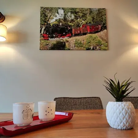 Blaue Blume Mit 11 Kw Ladestation, Kamin, Terrasse, Eingezaeuntem Garten, Sauna, Wlan, Netflix, 2 Hunde Willkommen!