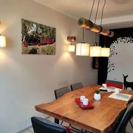 펜션 Blaue Blume Mit 11 Kw Ladestation, Kamin, Terrasse, Eingezaeuntem Garten, Sauna, Wlan, Netflix, 2 Hunde Willkommen! *