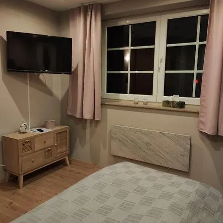 펜션 Blaue Blume Mit 11 Kw Ladestation, Kamin, Terrasse, Eingezaeuntem Garten, Sauna, Wlan, Netflix, 2 Hunde Willkommen! 군터스베르게