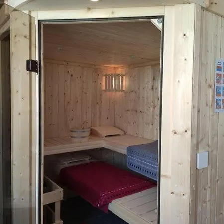 펜션 Blaue Blume Mit 11 Kw Ladestation, Kamin, Terrasse, Eingezaeuntem Garten, Sauna, Wlan, Netflix, 2 Hunde Willkommen! *