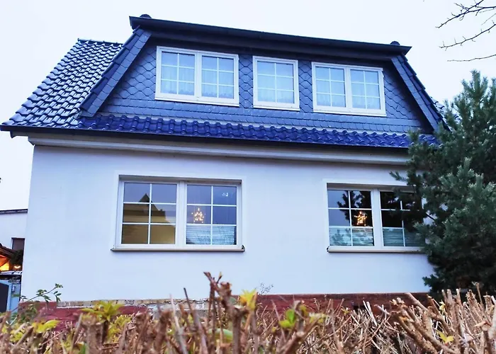 Σπίτι διακοπών Blaue Blume Mit 11 Kw Ladestation, Kamin, Terrasse, Eingezaeuntem Garten, Sauna, Wlan, Netflix, 2 Hunde Willkommen!