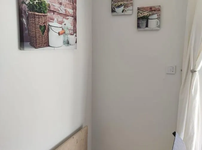 Semesterbostad Blaue Blume Mit 11 Kw Ladestation, Kamin, Terrasse, Eingezaeuntem Garten, Sauna, Wlan, Netflix, 2 Hunde Willkommen!