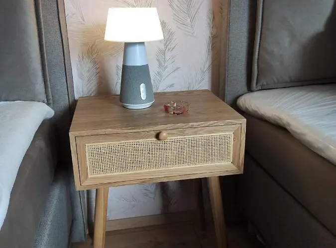 Semesterbostad Blaue Blume Mit 11 Kw Ladestation, Kamin, Terrasse, Eingezaeuntem Garten, Sauna, Wlan, Netflix, 2 Hunde Willkommen! *