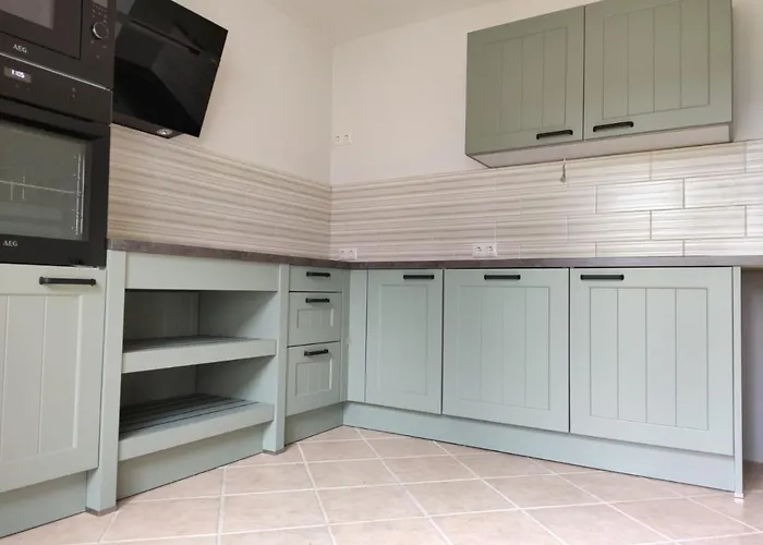 Σπίτι διακοπών Blaue Blume Mit 11 Kw Ladestation, Kamin, Terrasse, Eingezaeuntem Garten, Sauna, Wlan, Netflix, 2 Hunde Willkommen! Güntersberge