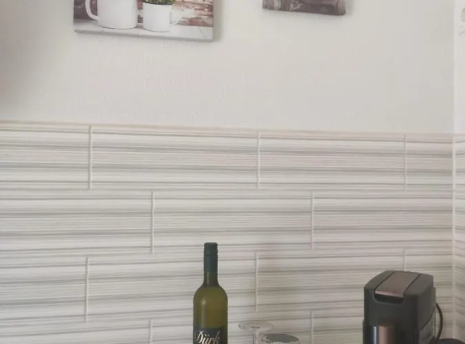 Blaue Blume Mit 11 Kw Ladestation, Kamin, Terrasse, Eingezaeuntem Garten, Sauna, Wlan, Netflix, 2 Hunde Willkommen! Σπίτι διακοπών