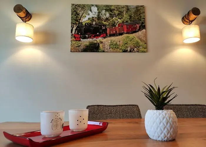 Blaue Blume Mit 11 Kw Ladestation, Kamin, Terrasse, Eingezaeuntem Garten, Sauna, Wlan, Netflix, 2 Hunde Willkommen!