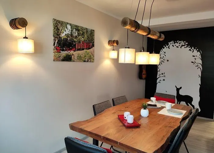 Semesterbostad Blaue Blume Mit 11 Kw Ladestation, Kamin, Terrasse, Eingezaeuntem Garten, Sauna, Wlan, Netflix, 2 Hunde Willkommen! *