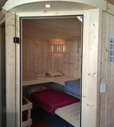 Σπίτι διακοπών Blaue Blume Mit 11 Kw Ladestation, Kamin, Terrasse, Eingezaeuntem Garten, Sauna, Wlan, Netflix, 2 Hunde Willkommen! *